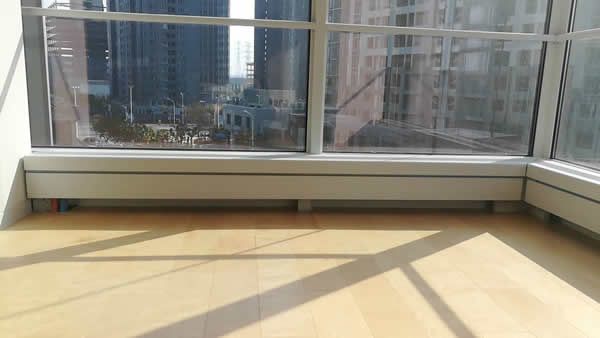 上海前灘(幕墻前進上出型自然對流銅管鋁翅片包圍一體式散熱器)安裝案例
